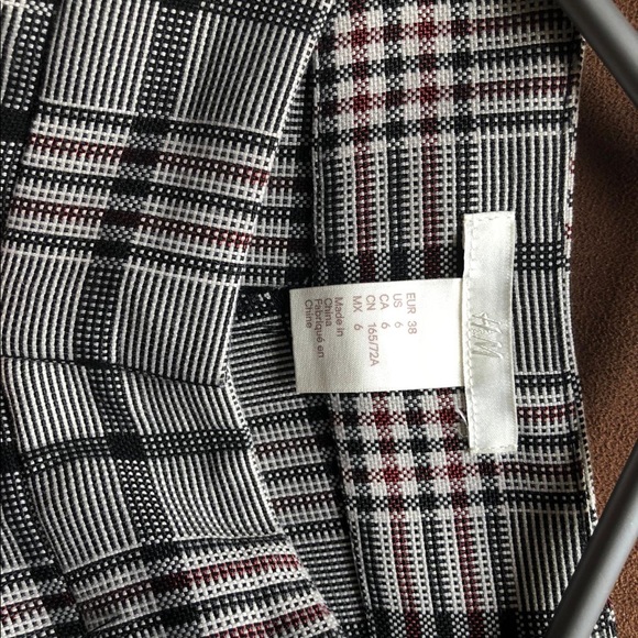 H&M - Picture 4 of 5